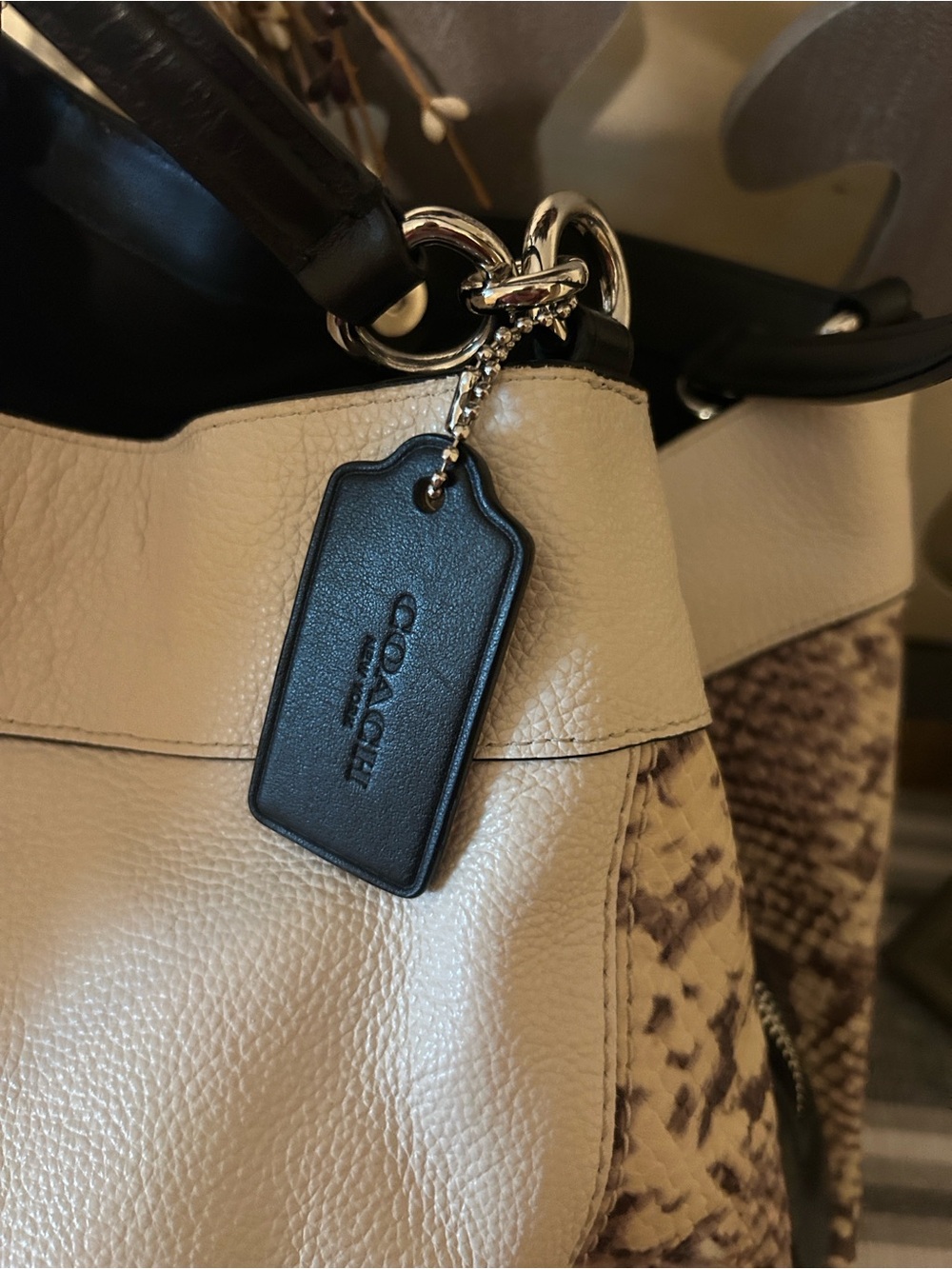 Coach Eddie Carryall F36705 Pebbled Leather Python Embossed 3-Compartment - Picture 8 of 10